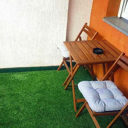 Jacuzzi Oasis Apartment Novi Sad Dış mekan fotoğraf