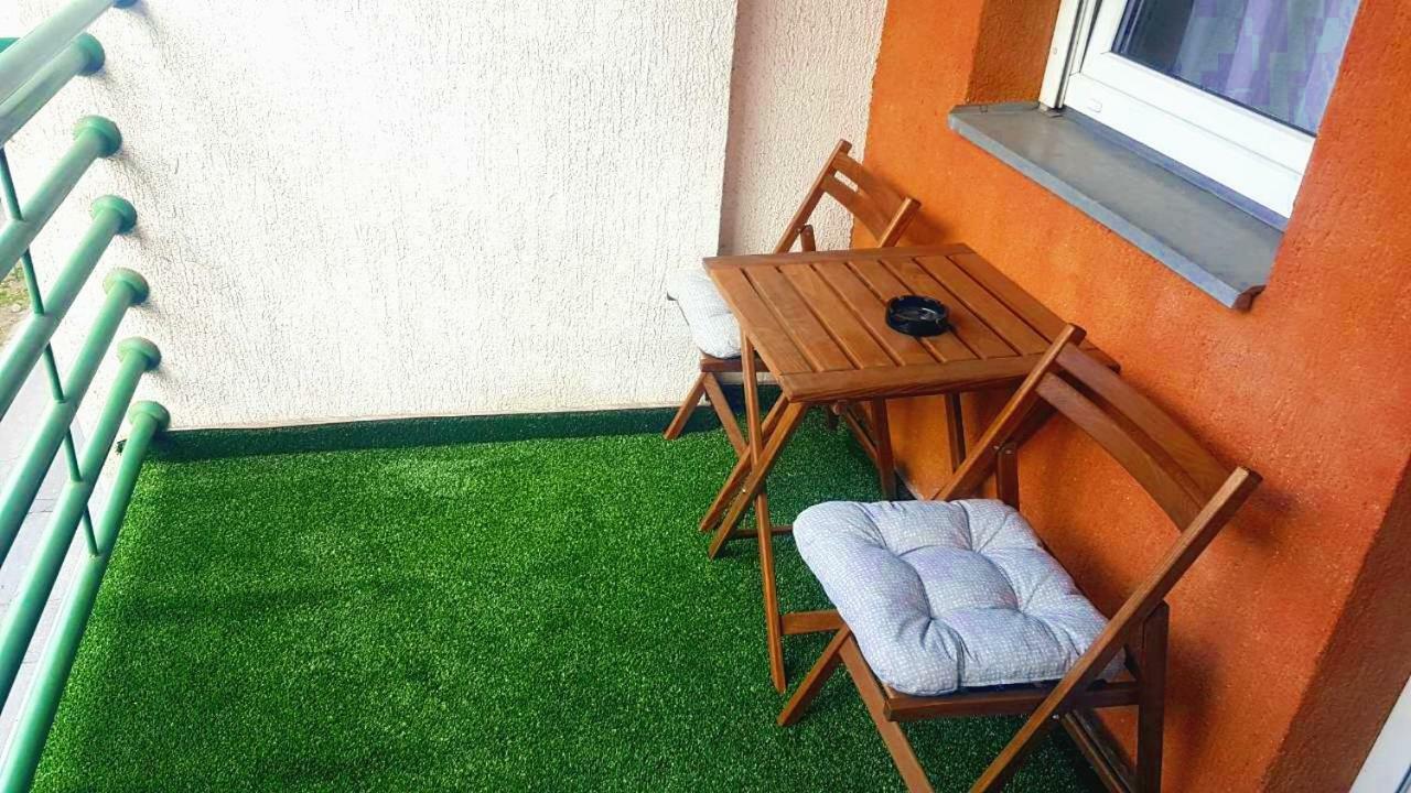 Jacuzzi Oasis Apartment Novi Sad Dış mekan fotoğraf